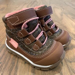 See Kai Run Sam Waterproof Boot, size 4 baby